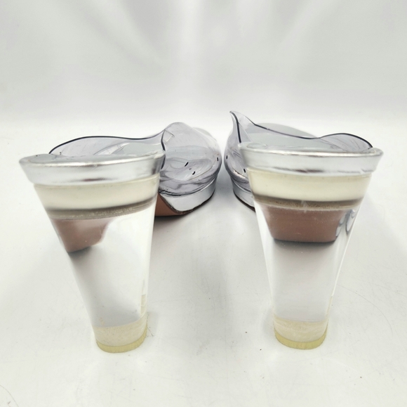 Stuart Weitzman Kristal Clear Lucite PVC Silver Mule Heels Womens 7 Open Toe - Picture 5 of 15